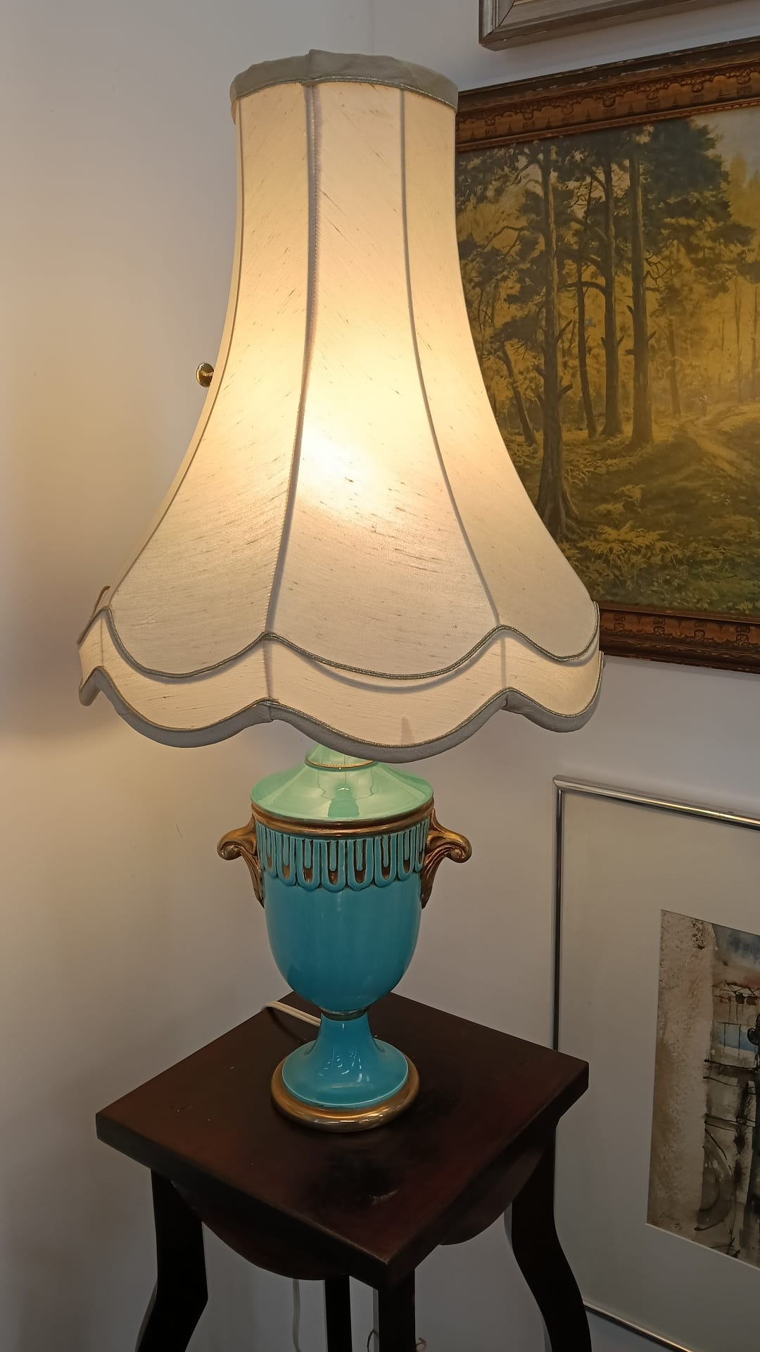 The main image for this shop item