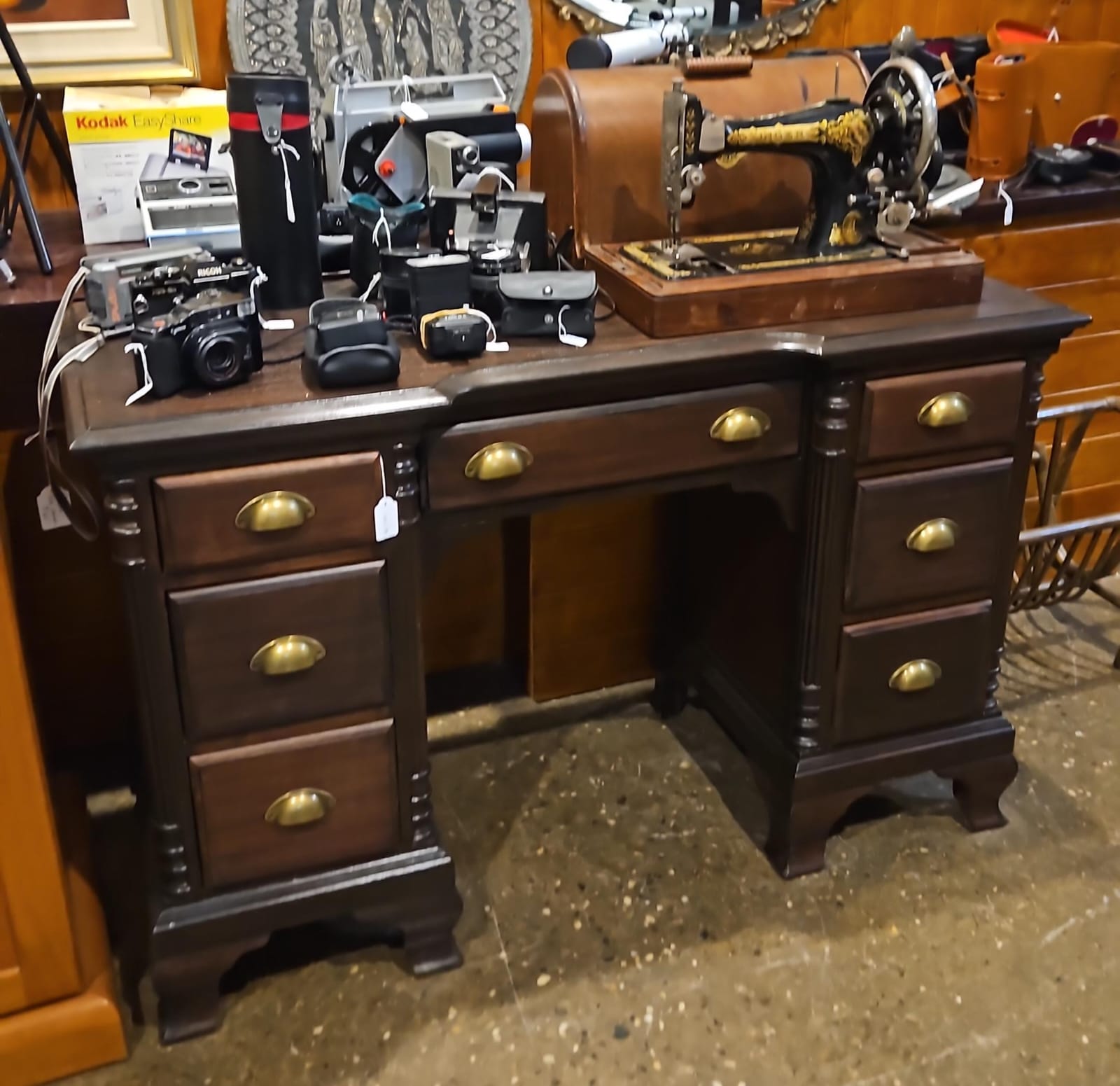 The main image for this shop item