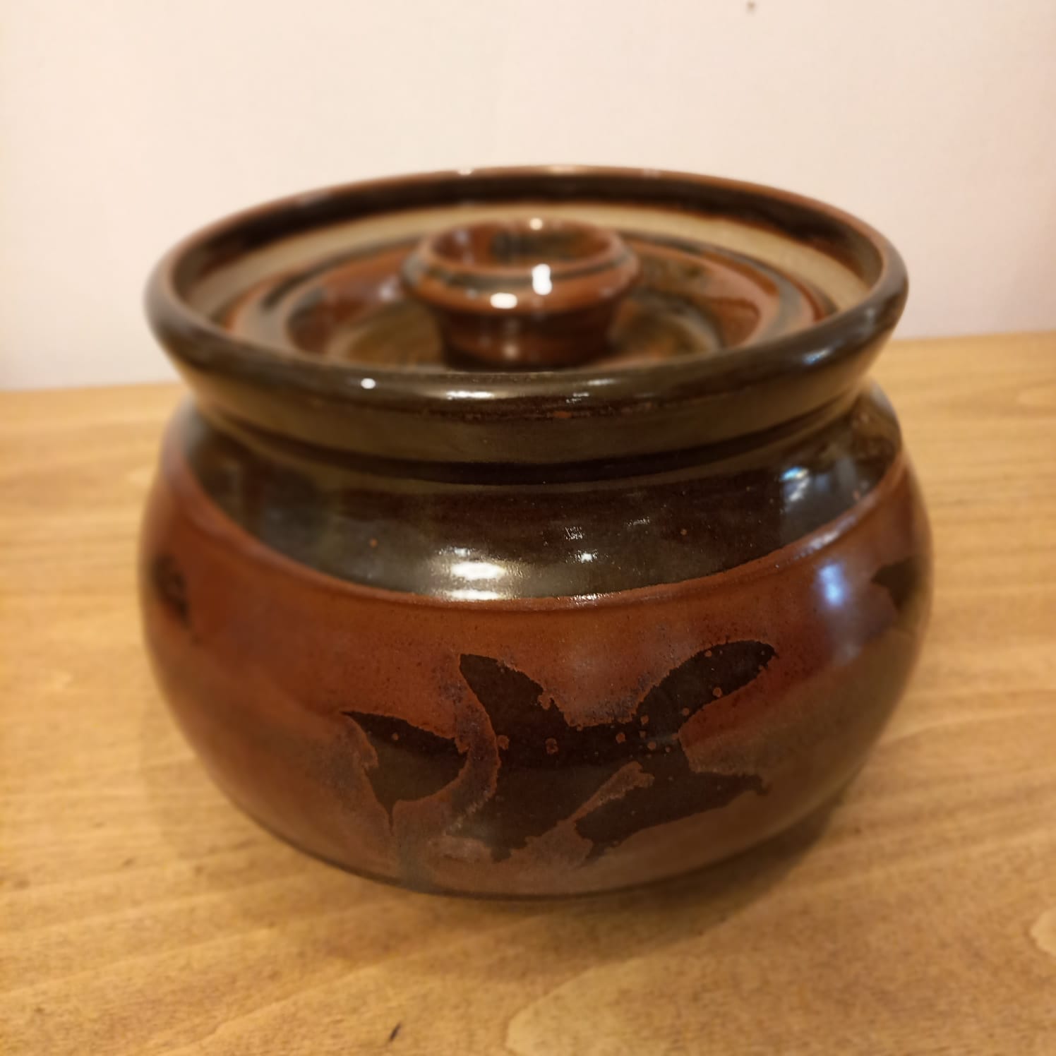 The main photo for Reg Preston pottery jar with lid