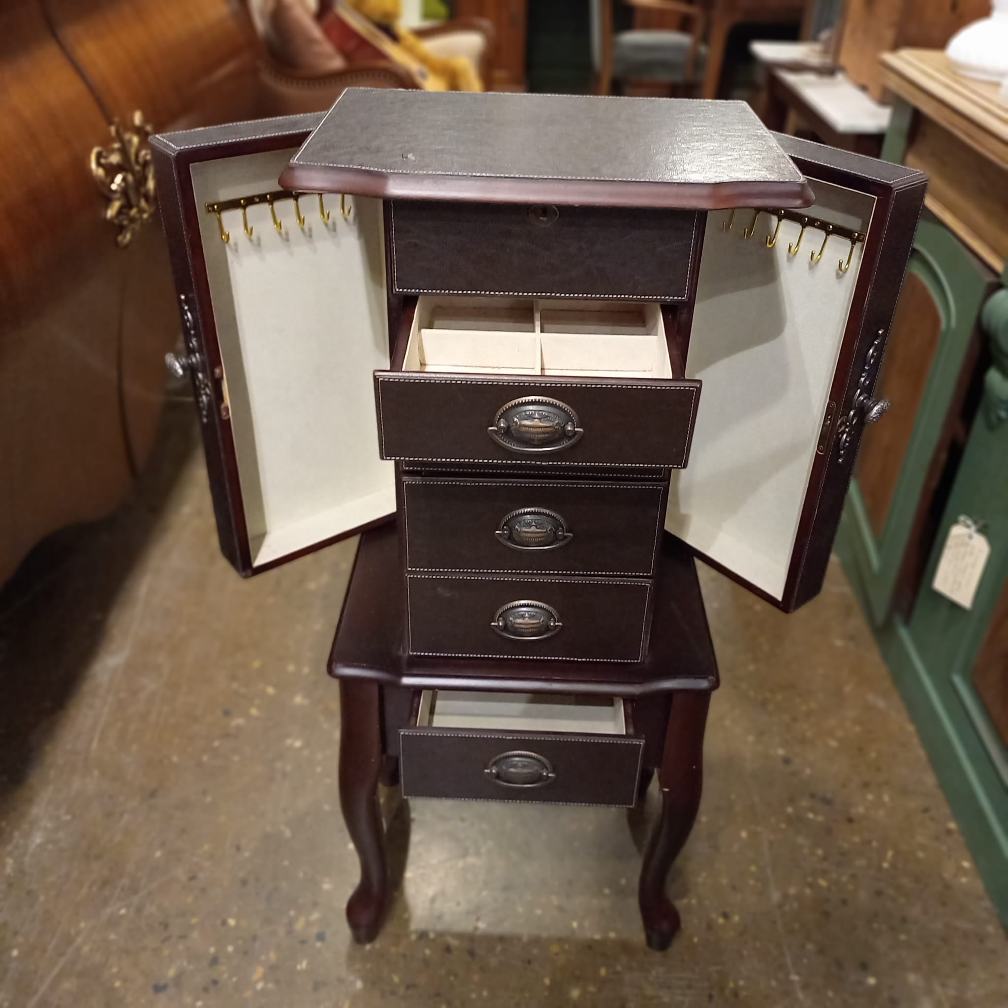 The main photo for /Assets/img/items/ceb959f5-e370-4a3e-a298-2f93a1c1ca08_fc287e19-c753-49d2-8abd-2ed8d186fbf7.jpg